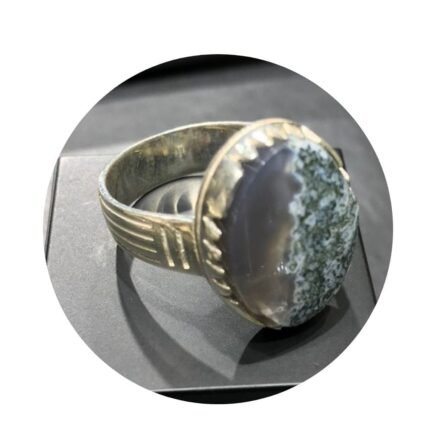 خواتم عقيق يمني أصالة تمتزج بالفخامة 💍✨ 🔸 الأحجار: عقيق يمني طبيعي 🔸 الخامة: فضة خالصة عيار 925 🔸 تصاميم متنوعة: رجالية